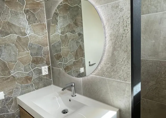 Welcome By Bianca Jisp